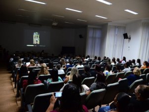 Professoras da rede de ensino público e privado participam do encerramento do Curso de Extensão Práticas de Alfabetização e Letramento da UFLA 